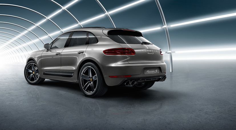 Dark-tinted LED tail lights with adaptive brake lights Dark-tinted LED tail lights with adaptive brake lights zoom