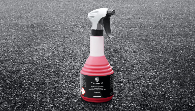 Rim cleaner with spray head Rim cleaner with spray head zoom
