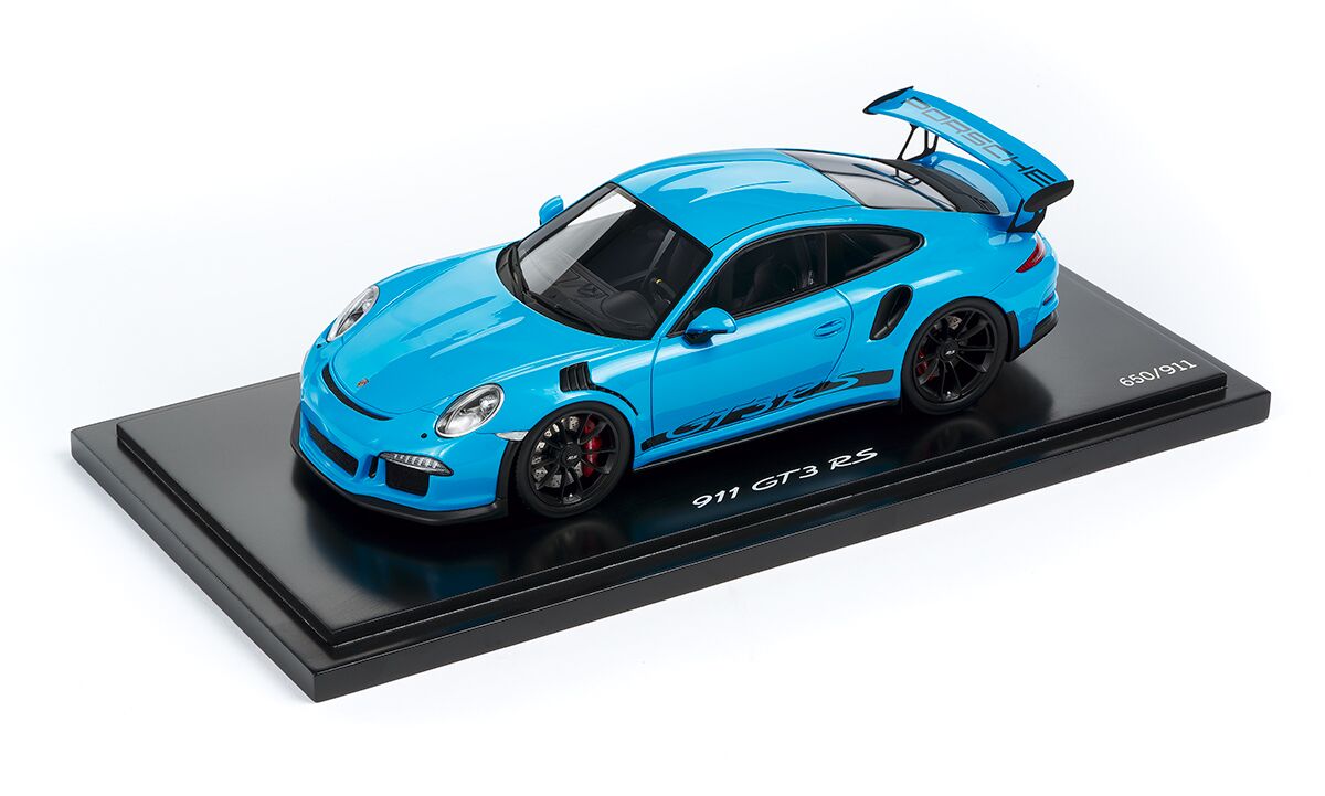 911 GT3 RS, Riviera Blue, 1:18 scale zoom
