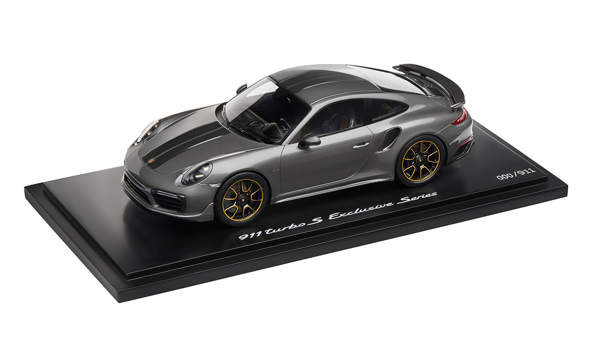 911 Turbo S Exclusive Series, Limited Edition Agate Grey Metallic 1:18 photo(0) 
