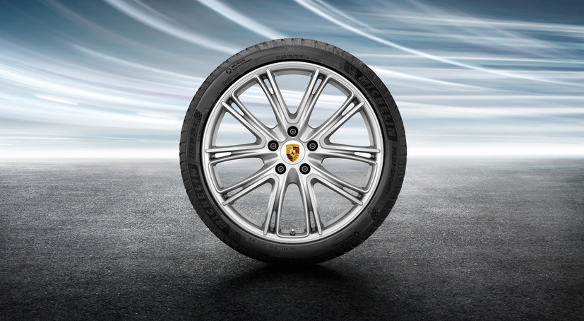 21-inch Exclusive Design summer wheel-and-tire set photo(1) 