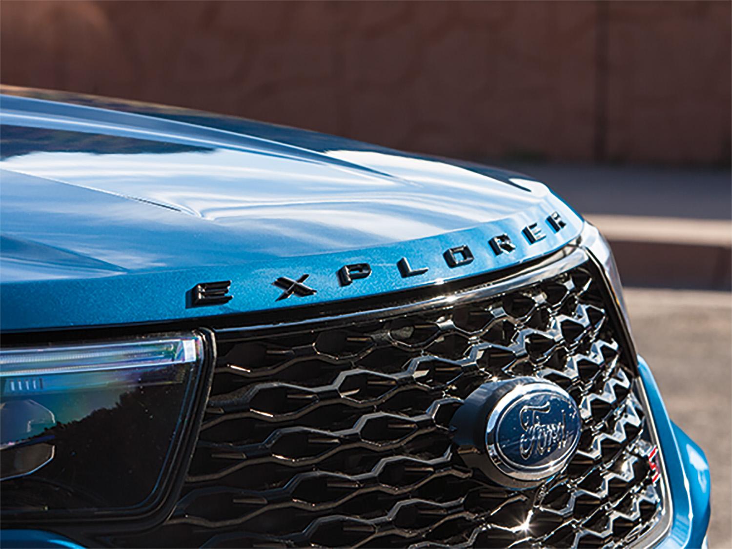 2025 Ford Explorer photo 16