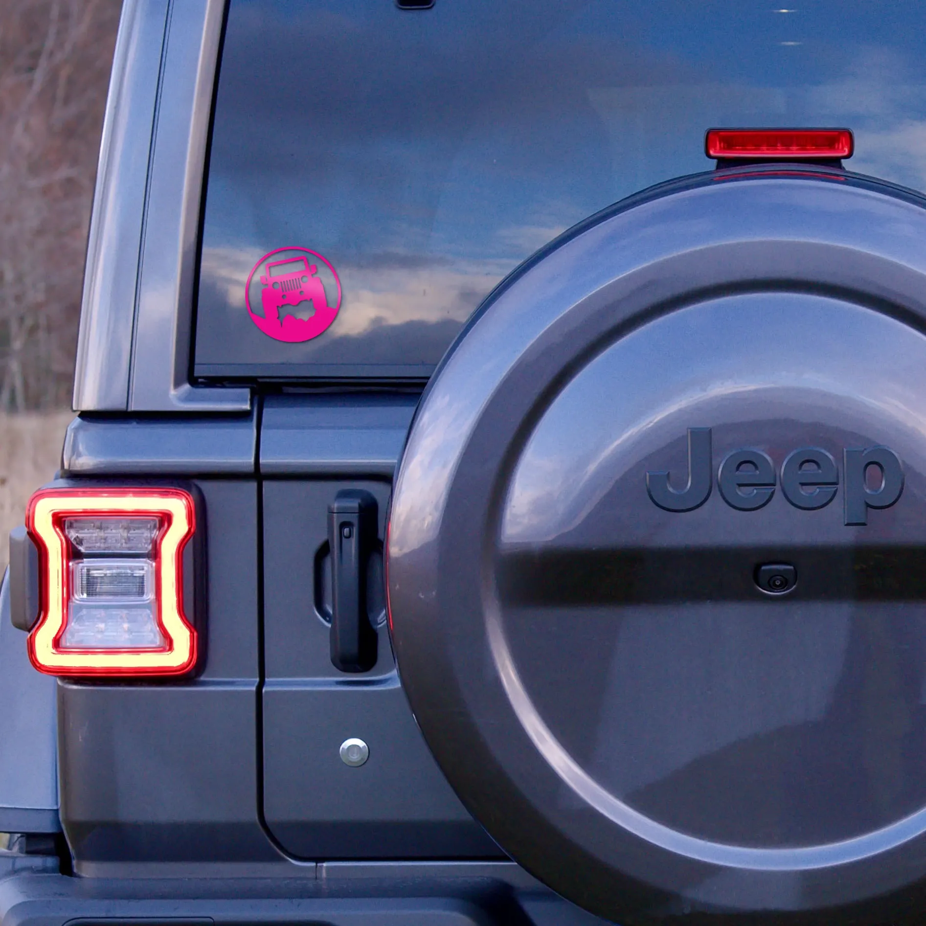 Visco Jeep Silhouette Circle Graphic, Pink