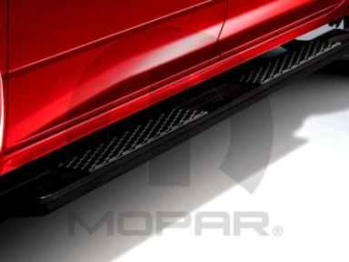 OEM 2014 Ram 3500 Chassis Cab Pallet Quantity Black Aluminum Regular Cab Length Tubular Side Steps (Part #82213513AD)